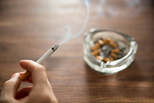 Khói thuốc lá là tác nhân thường gặp gây nhiễm độc phổi