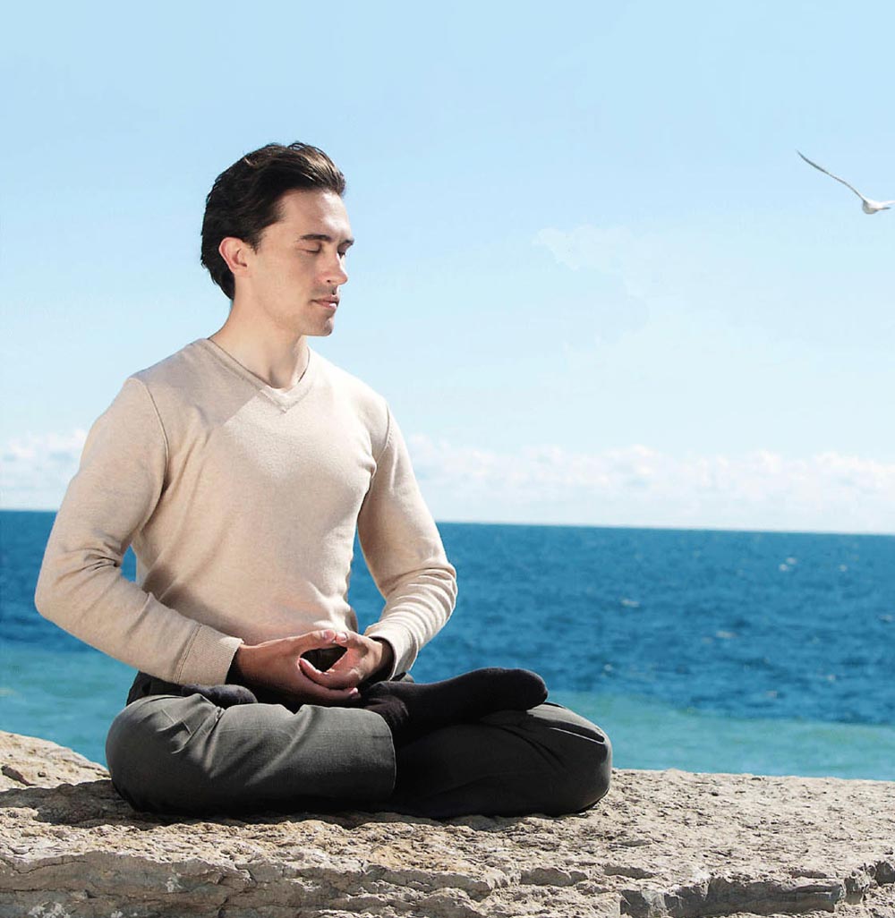Ngồi thiền là một bài tập yoga  tốt và rất đơn giản cho người bệnh phì đại tiền liệt tuyến, giúp tinh thần thoải mái, giải tỏa căng thẳng, stress... 