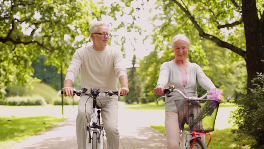 Đạp xe đạp góp phần cải thiện bệnh suy giãn tĩnh mạch