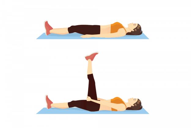 Động tác Yoga nâng chân vuông góc cải thiện giãn tĩnh mạch chân